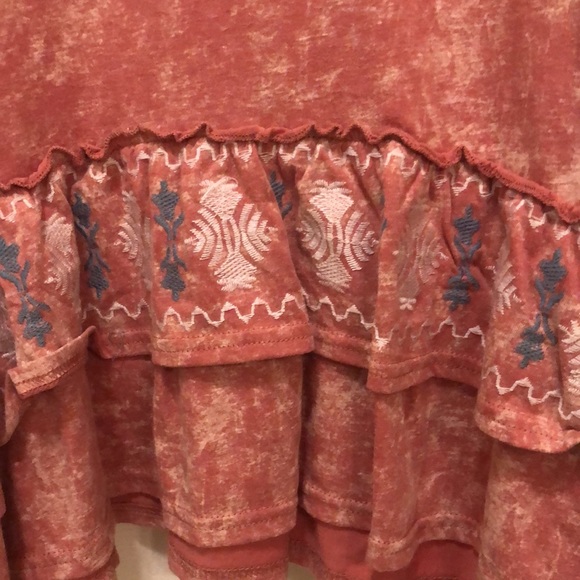 Women’s Dressy Tank Top - Picture 2 of 3